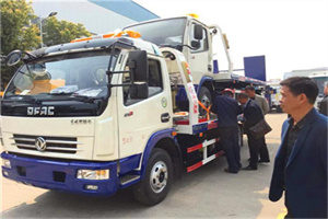 榆林汽车道路救援拖车价格